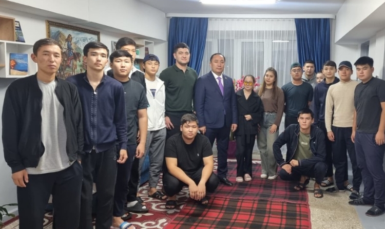 Студенттер арасында салауатты өмір салтын насихаттау